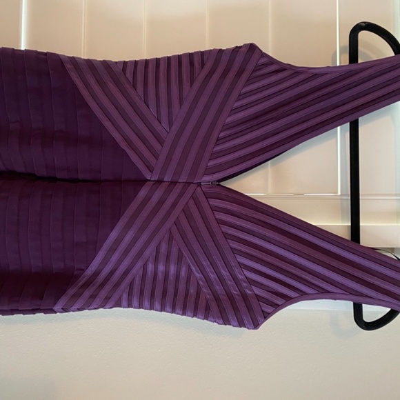 Betsy & Adam Plum colored sleeveless v-neck dress in a size 12. - Picture 2 of 8